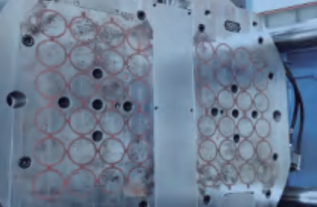 Magnetic quick mold changing clamps used for fast and secure clamping of molds on injection molding machines