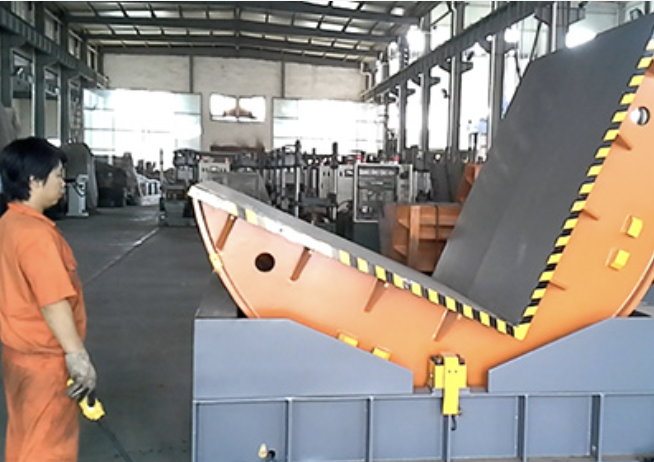 A die and mould flipper for safely and efficiently rotating heavy molds during assembly and maintenance.