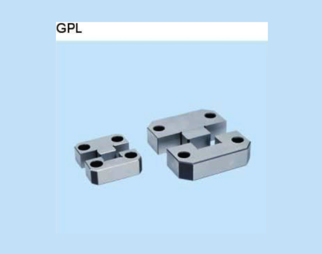 Side interlock components for precise lateral alignment of mold plates and cavities.